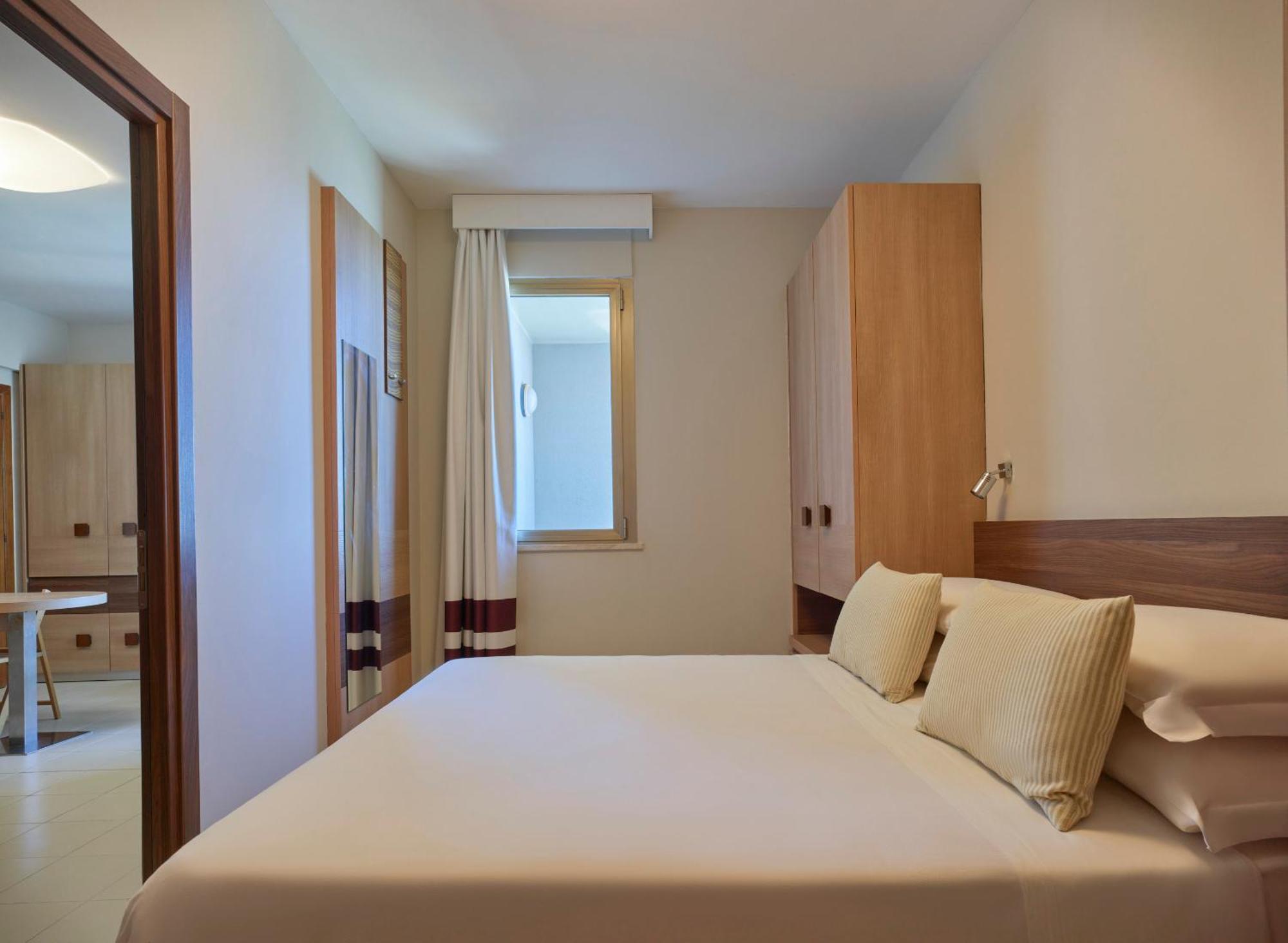 Serena Majestic Residence Montesilvano Marina Pokój zdjęcie